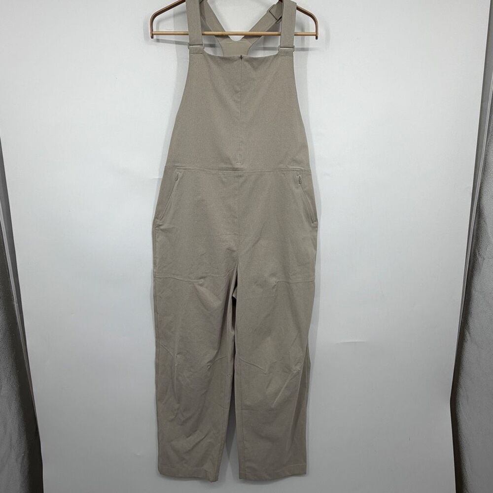 Lululemon Beige Sleeveless Relaxed Fit Woven Air Classic Overall Jumpsuit Size 4